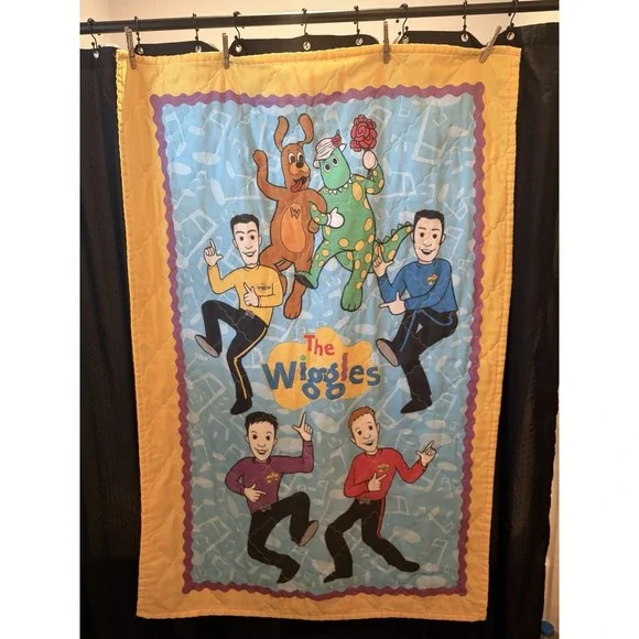 The Wiggles Twin Comforter Blue Yellow 55x39 2003/Touring/Vtg/Kids Bedding - Picture 1 of 16